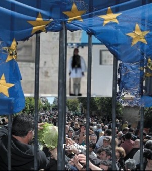 Οι στημένες εκλογές για την… πάνδημη έγκριση των μνημονίων μετά το ΟΧΙ του 61% (Τάκης Φωτόπουλος)